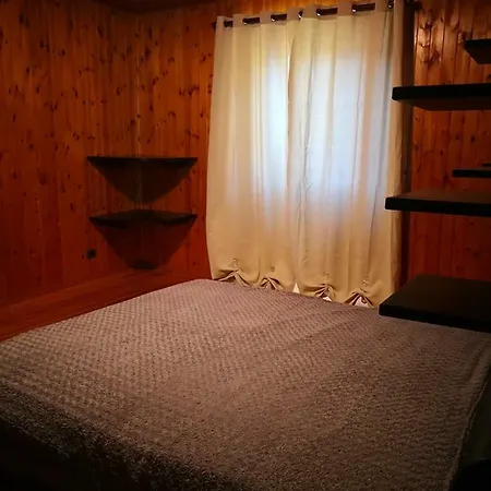 Casale Delle Alpi A Saint-pierre - 6 Km Da Aosta Apartmán *